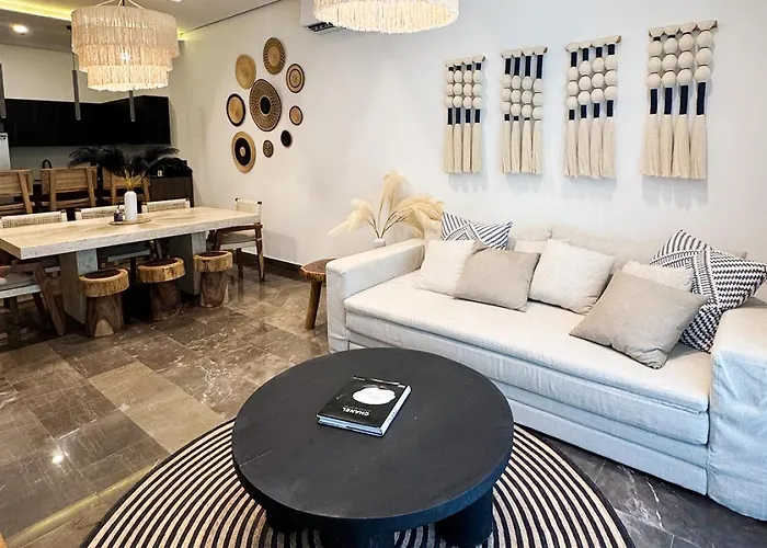 New 2bdr Unit Step Away From Caribbean Beaches