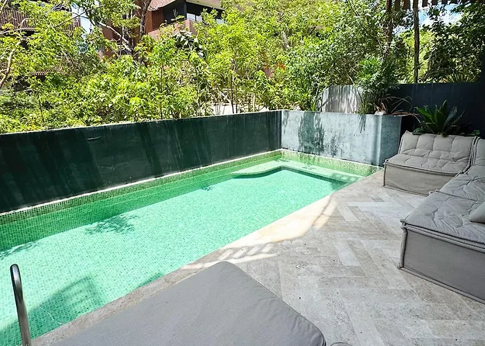 New 2bdr Unit Step Away From Caribbean Beaches