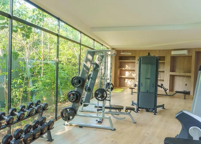 New 2bdr Unit Step Away From Caribbean Beaches